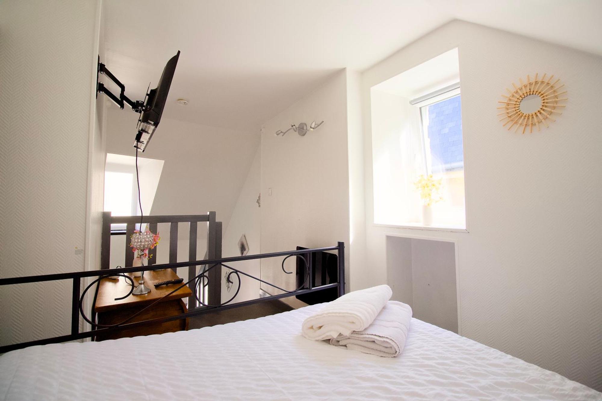 Petit Duplex Lumineux, Hyper Centre A 2 Pas Du Port, Intendance Luxury Host แชร์บูร์ก อ็อง กงต็องแต็ง ภายนอก รูปภาพ