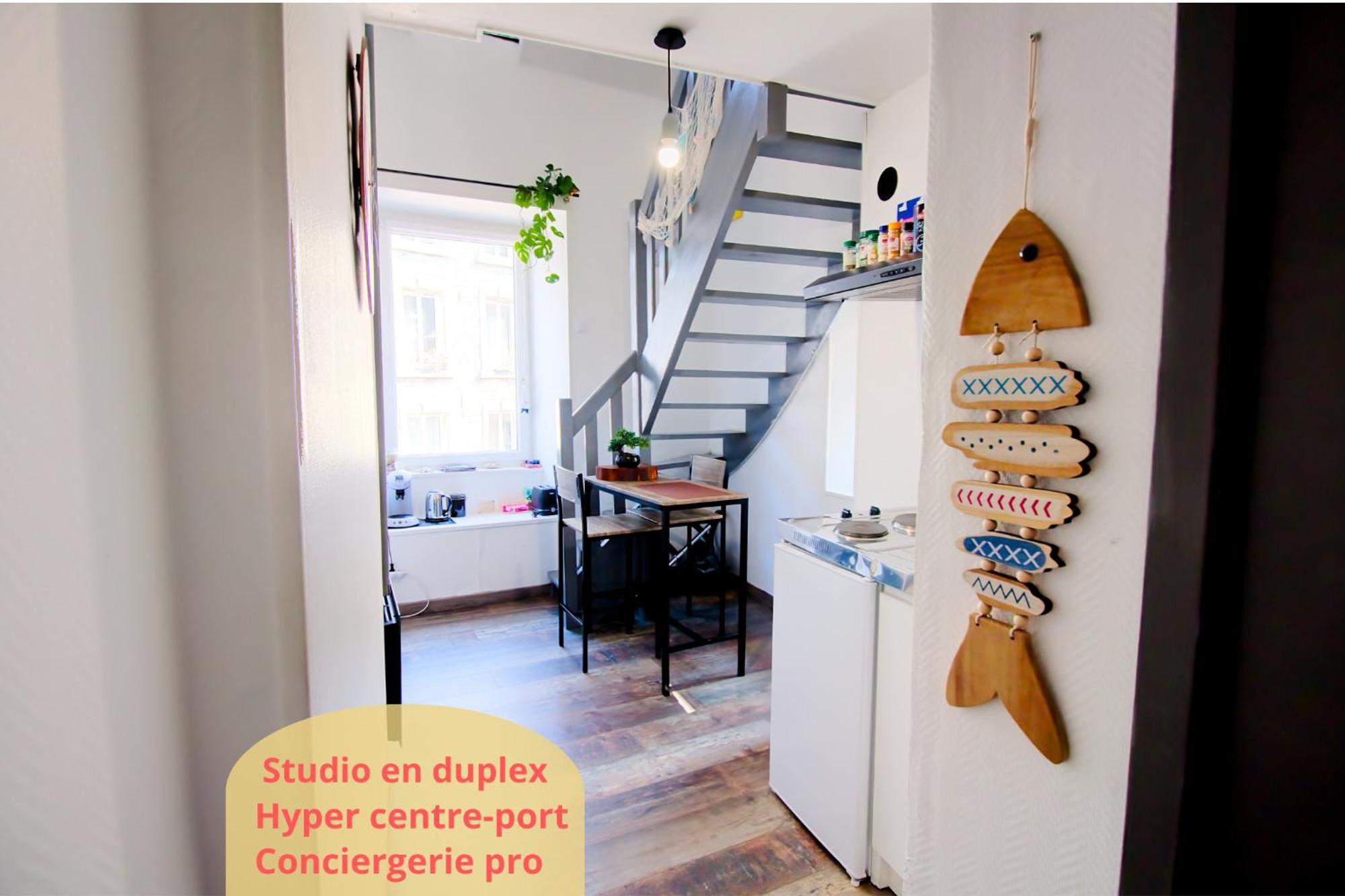 Petit Duplex Lumineux, Hyper Centre A 2 Pas Du Port, Intendance Luxury Host แชร์บูร์ก อ็อง กงต็องแต็ง ภายนอก รูปภาพ
